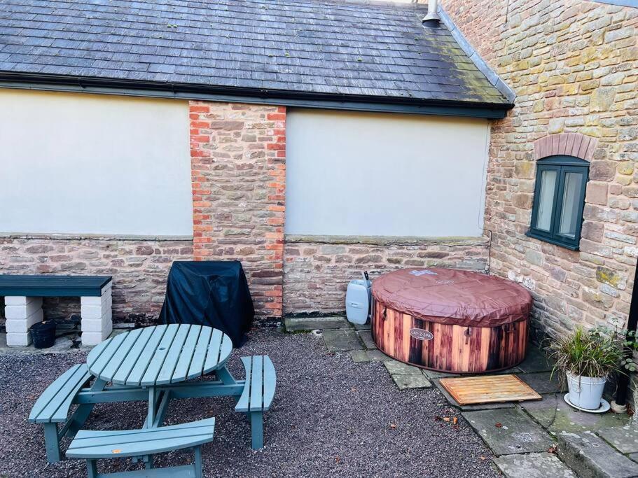 The Owl House Cottage Welsh Newton Common Eksteriør billede