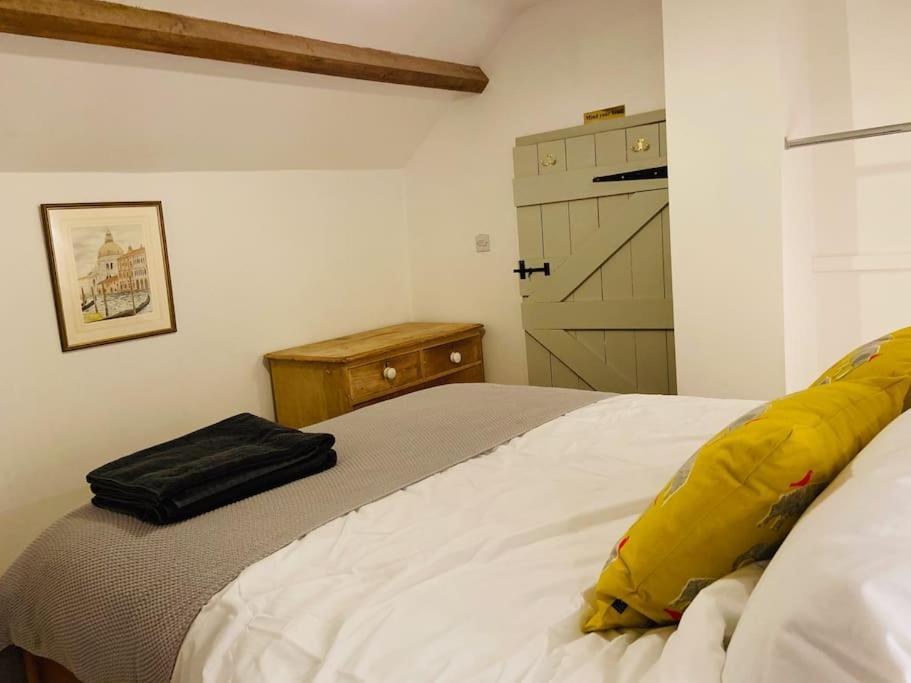 The Owl House Cottage Welsh Newton Common Eksteriør billede