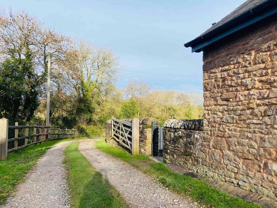 The Owl House Cottage Welsh Newton Common Eksteriør billede